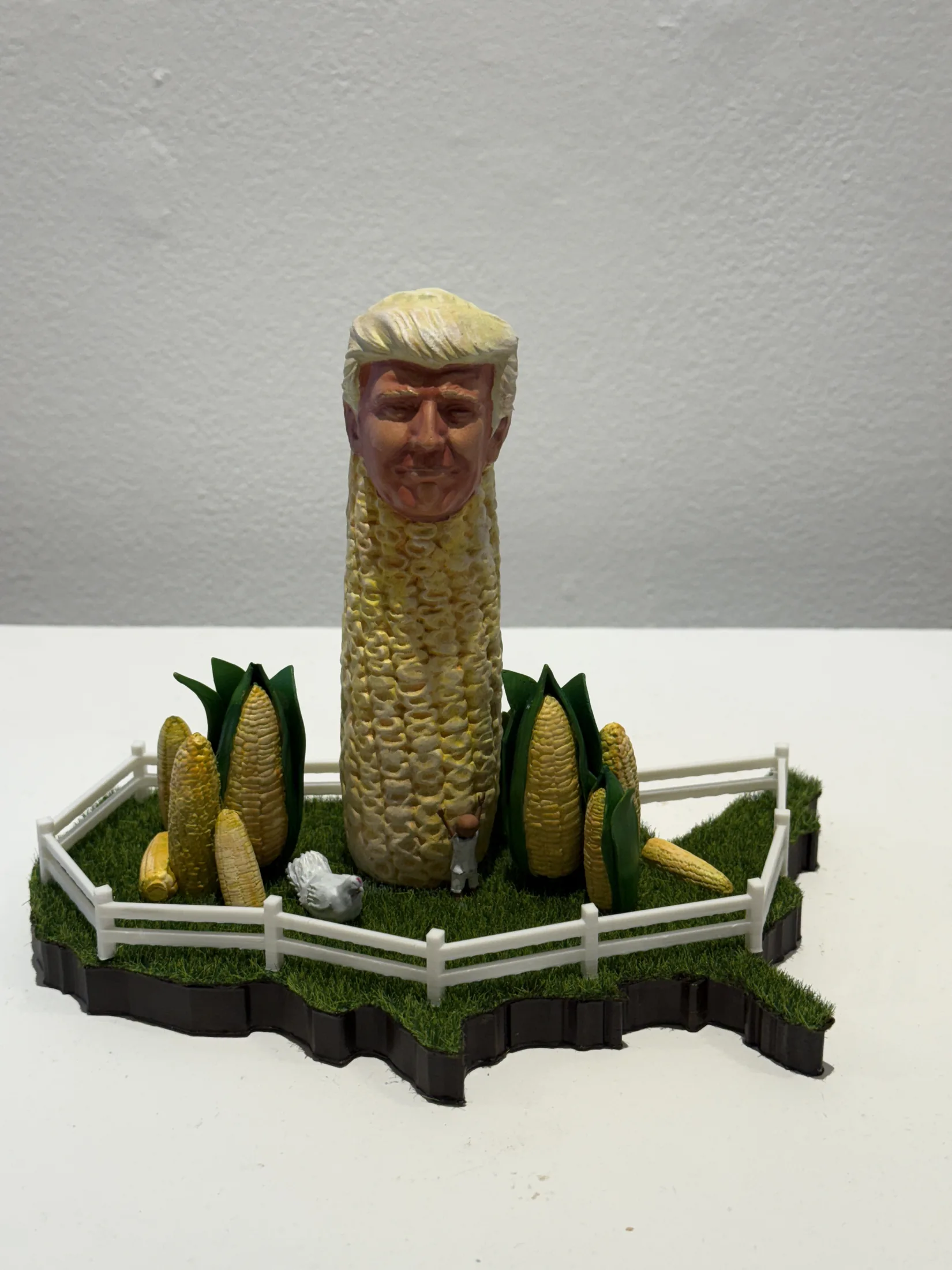 Portrait and garden-like sculptural object from Pixels to Pieces.