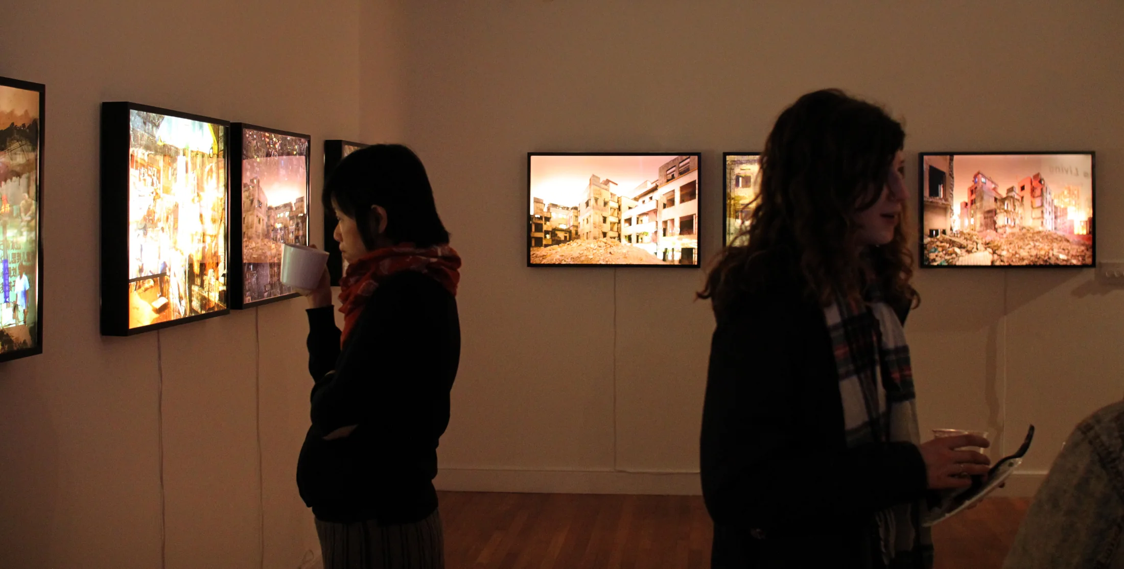 Wide installation image from the gallery archive.